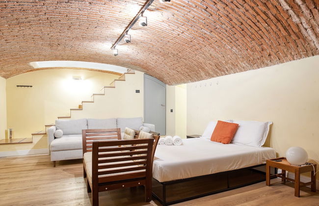 JOIVY Stylish Central Maisonette - Photo 14