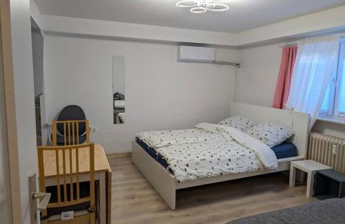 Apartment with AC, full kitchen, self check in, parking, 8 min to SAP campus, Wi Fi - Foto 66