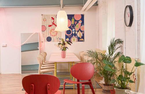 Platz für alle - geschmackvolle Gruppenunterkunft in Leipzig - Foto 2