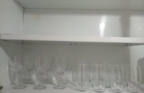 Apartamento espaçoso com 3 quartos para até 6 pessoas, Garagem coberta dentro do condomínio e Check-in Automático via Fechadura com senha - Foto 21