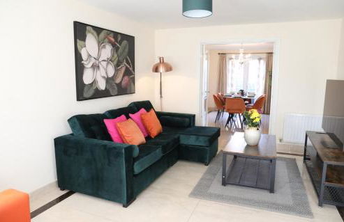 Spacious home with office and double driveway & FREE Wifi By ULTIMATE HOMES AWAY - Foto 3