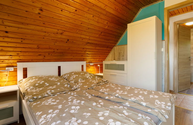 2 bedroom House in Siófok with garden and hot tub - Photo 6