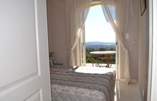 Villa Grasse vue mer exceptionnelle 8P piscine intérieure - Foto 26