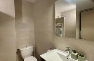 Appartement en rez de jardin-Proche du centre - Foto 4