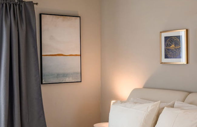 Luxury Modern Retreat w Spacious Yard Premium Comfort - Foto 14