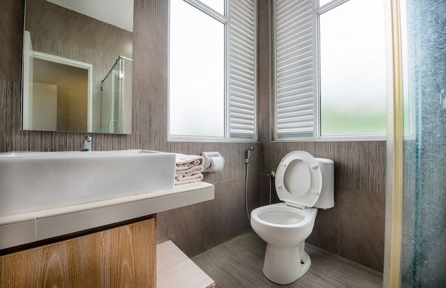 New Corner Shamrock Beach Villas Seaview - Photo 31