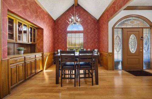 Texas Country Oasis | Near Stockyards & Arlington - Photo 12