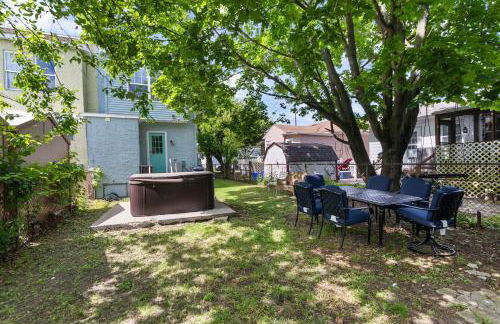 4BR 2BA Hot Tub Home By The Bay - Foto 46