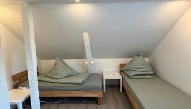 Modern Eight - Photo 4