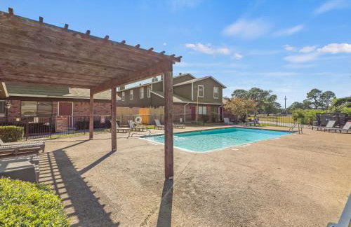 Alder Stay 3BD Townhome in Heart of Arlington - Foto 24