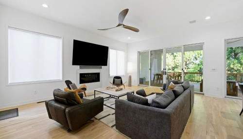 4BR Urban Oasis with Rooftop and Jacuzzi - Foto 2