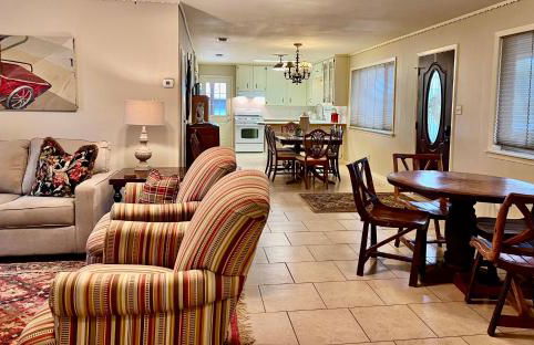 Birmingham House - Updated and Spacious - Photo 8