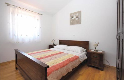 Three-Bedroom Holiday Home In Rebici - Foto 23