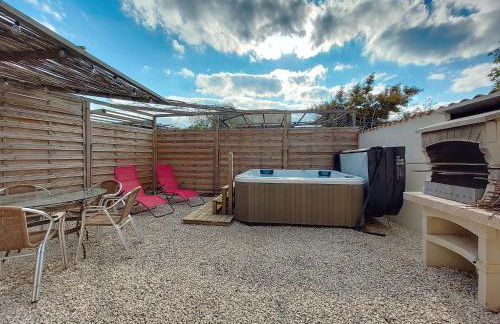 Le 34 degrés sud - 2 chambres - jardinet et jacuzzi - Foto 12