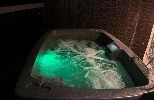 Clover Neuk - Hot Tub - Coorie Doon Stays - Foto 18