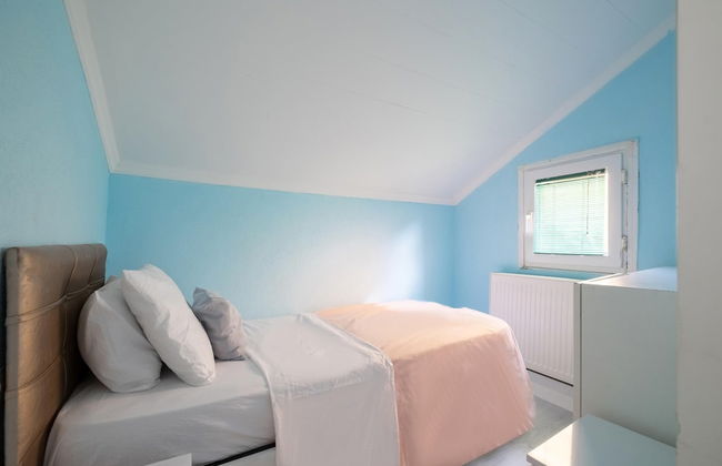 Villa With Terrace Right by the Sea in Urla - Photo 11