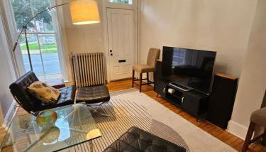 Baker Park Charm - Photo 2