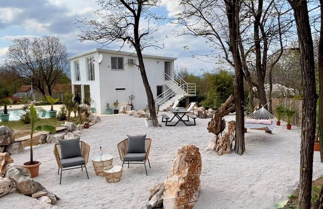 The Rock Star's Villa With Private Pool And Beach - Photo 44