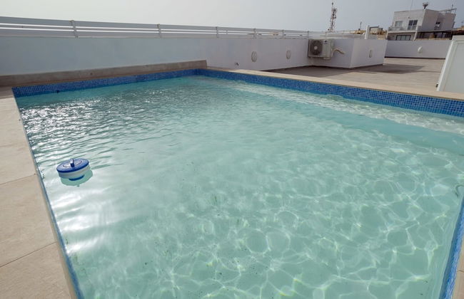 A Stunning Penthouse With a Private Pool - Foto 18