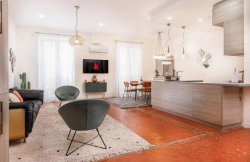 Luxury 3 Bd Aptment with Sea view - Photo 12