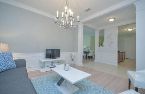 Beautiful LAKEVIEW Deluxe Condo Near Theme Parks - Foto 16