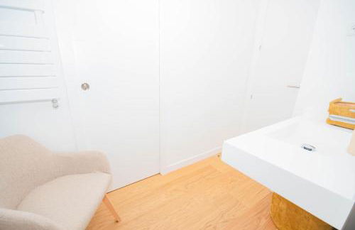 For You Rentals Bonito y acogedor apartamento TEMPORAL cerca al Estadio Bernabeu - Madrid VDS280 - Photo 5