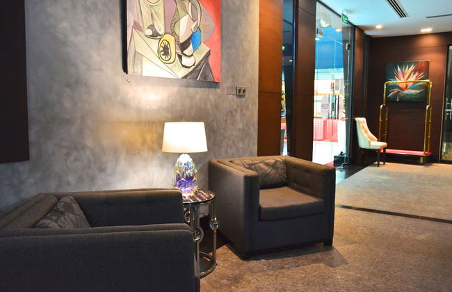 Blaire Executive Suites - Photo 4