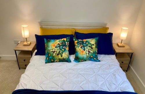 2 Bedroom Luxury Apartment! City Center with Free Parking! - Foto 21