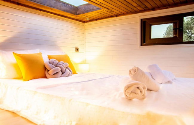 Tiny House Framed by Nature Near Sea in Karaburun - Foto 2