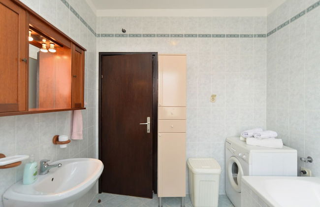 Apartment 1803 - Photo 39