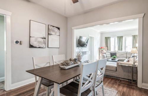 Pearly Gates l 3 Bed l Sleeps 5 l w 2-Car Garage - Foto 4