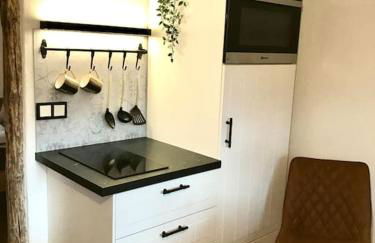 Fachwerkhaus mit rustikalem Weinkeller und Garten, ganze Unterkunft, gute Lage - Photo 7