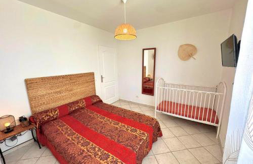 Gite en 3 épis de plain-pied, 2 chambres, climatisé, terrasse, jardinet et parking, très calme - Foto 6