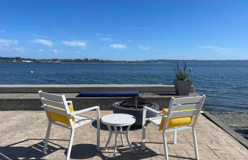 Beachfront Luxury with 4BR and Views - Foto 39