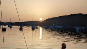 Modern cosy apartment walking distance to many cove beaches and coast path walks as well as the famous Helford river - Foto 3