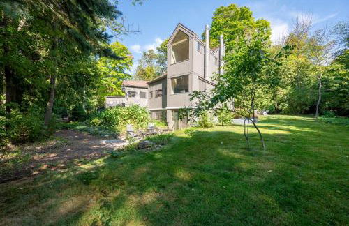 Modern Home Walk to Downtown, Hot Tub & GameRoom - Foto 60