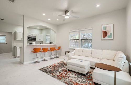 Superb White Modern Farm House - Foto 1