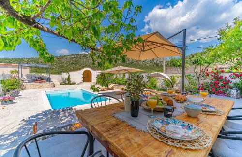 Villa Little Paradise with a private pool, 4 bedrooms, 2 living areas, 3km from the beach in Marina - Foto 4