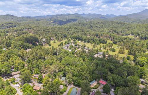 Blue Ridge Bungalow with Hot Tub - Foto 38