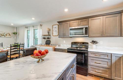 Near Hiking and Fishing Reliance Home with Fire Pit! - Foto 11