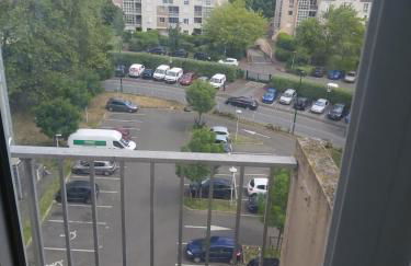 Beau Studio proche de la gare de train - Foto 16