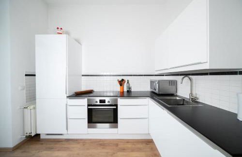 WHITE 60 QM Apartment - Zentral - Balkon - Messe - Foto 8