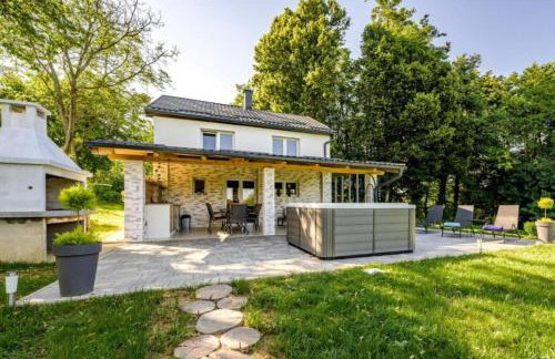 Cozy House In Nature With Hot Tub - Happy Rentals - Foto 2