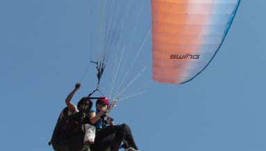 Paragliding in Machalilla National Park - Foto 3
