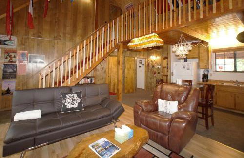 Canyon Cabin - A quaint cabin in a peaceful location yet close to Big Bear's attractions! - Foto 6