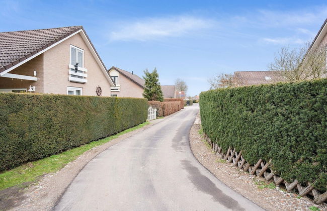 Lush Bungalow in Beek Gem Montferl& with Hot Tub - Photo 38