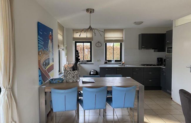 Detached Holiday Home in Schoorl With Garden - Photo 3