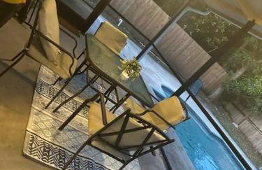 Whole House+Renovated+Pool+Lanai+BBQ+Close to All - Foto 31