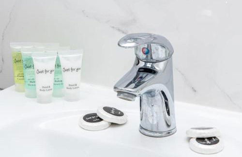 Lovely 3 Bed Flat in a Great Location in London - Foto 15