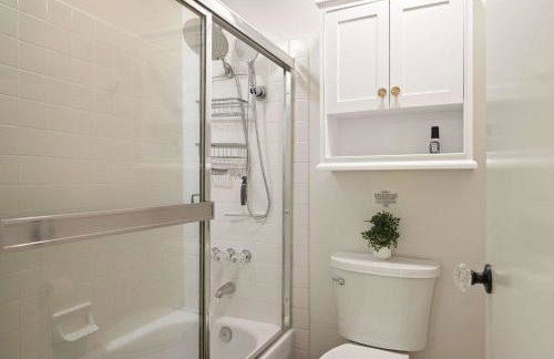 Carmel Valley 2BR with Amenities - Photo 24